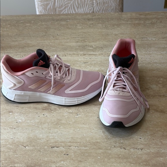 Adidas Pink and Black Athletic Shoes with Breathable Mesh-Excellent Condition - Picture 3 of 9